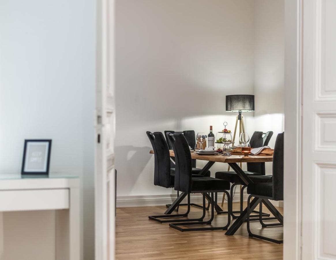 Hochwertige Altbauwohnung Im Modernen Stil In Wiesbaden - Kueche - Terrasse - Wlan - Zentral ภายนอก รูปภาพ