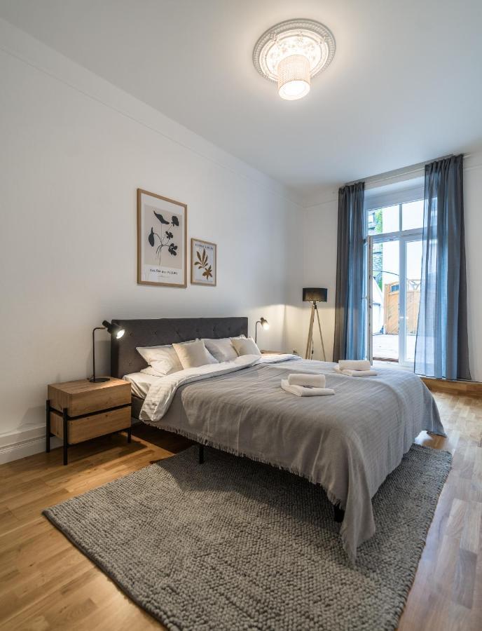 Hochwertige Altbauwohnung Im Modernen Stil In Wiesbaden - Kueche - Terrasse - Wlan - Zentral ภายนอก รูปภาพ